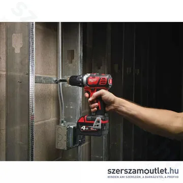 MILWAUKEE M18 BDD-402C Akkus fúró-csavarbehajtó kofferben (60Nm/2x4,0Ah/18V) (4933443565)