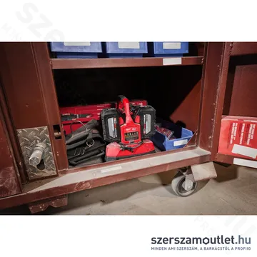 MILWAUKEE M18 PC6 Multizónás akkutöltő, PACKOUT kompatibilis