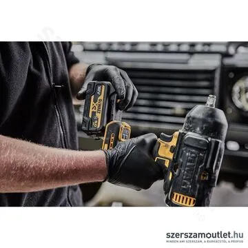 DEWALT DCF900P2G Akkus ütvecsavarozó, gumírozott, PUR betéttel (1/2" 1355Nm) (2x5,0Ah/18V)