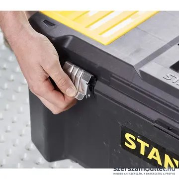 STANLEY Szerszámosláda fémcsattal és rendszerezővel 26