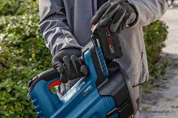 BOSCH GBL 18V-750 Akkus szénkefementes lombfúvó BiTurbo (18V) (Akku és töltő nélkül)