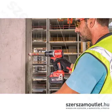 MILWAUKEE M18 BLPDRC-202C Akkus ütvefúró-csavarozó kofferben (2x2,0Ah/18V) (4933492822)