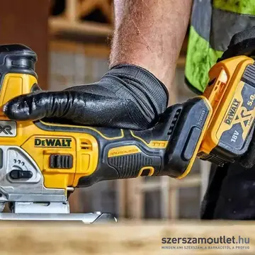 DEWALT DCS335NT-XJ Akkus szénkefementes szúrófűrész TSTAK kofferben 18V (Akku és töltő nélkül)