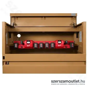 MILWAUKEE M12-18 GBC4 Telepíthető akkumlátortötlő központ