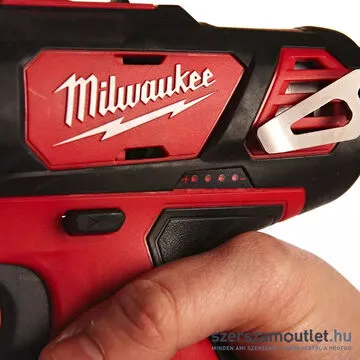 MILWAUKEE M12 BPD-402C Akkus ütvefúró-csavarozó kofferben (2x4,0Ah/12V) (4933441935)