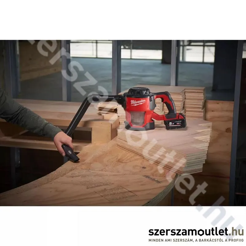 MILWAUKEE M18 CV-0 Akkus porszívó (18V) (Akku és töltő nélkül)